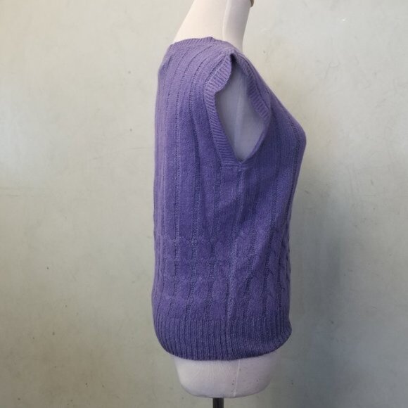 The Denver sleeveless side buttons sweater women's size Medium (AB-1) - Picture 7 of 8